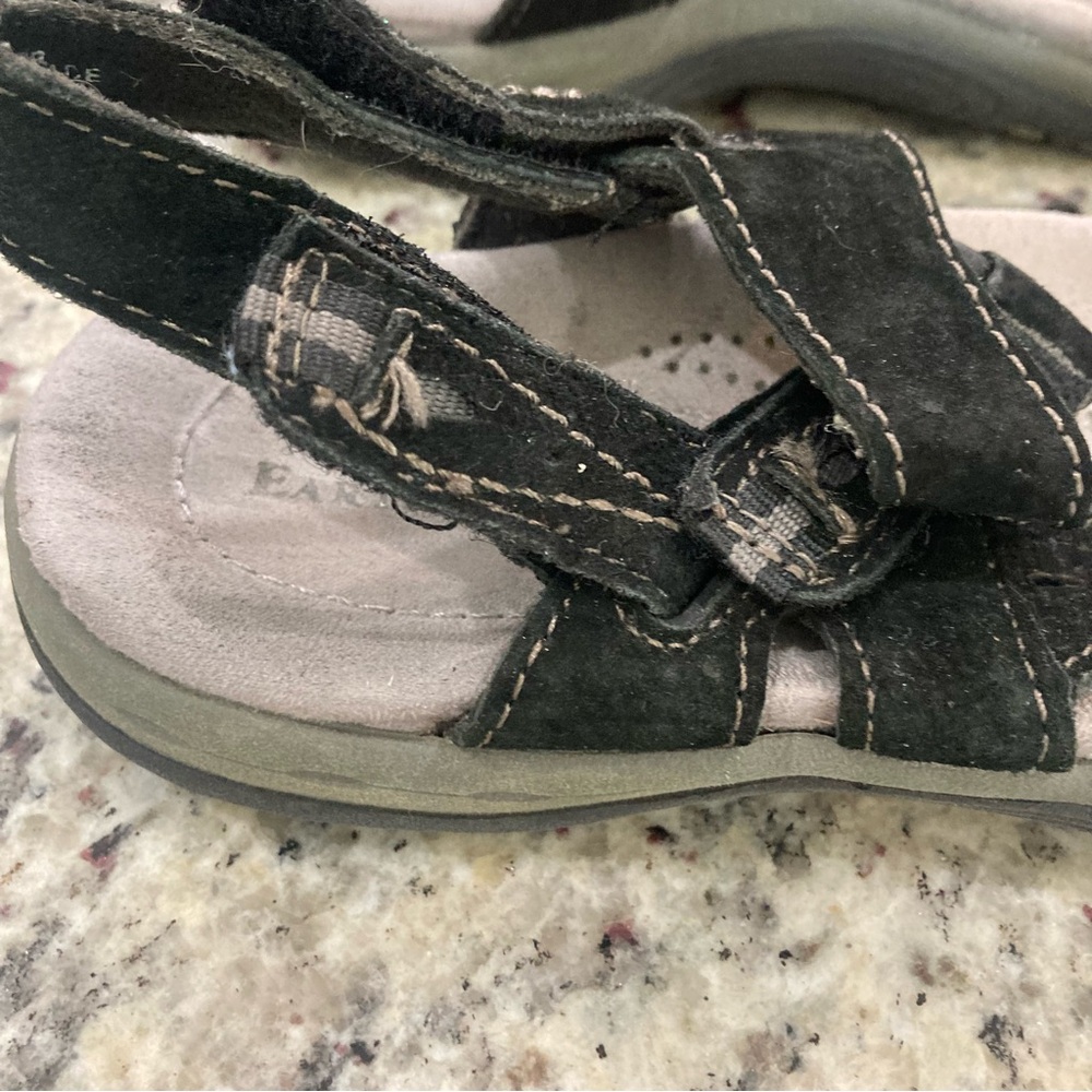 Earth Origins by earth black/gray Sophie sandals in size 7 Preowned Good Condt - Picture 6 of 11